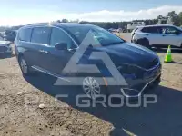 2018 Chrysler PACIFICA photo