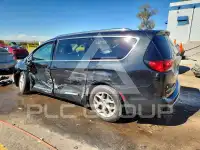 2018 Chrysler PACIFICA фото