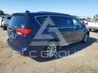 2018 Chrysler PACIFICA photo