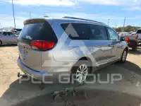 2018 Chrysler PACIFICA фото