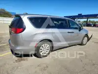 2018 Chrysler PACIFICA photo