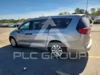 2018 Chrysler PACIFICA photo