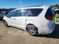 2018 Chrysler PACIFICA фото