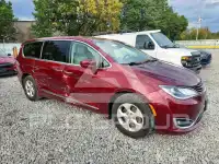 2018 Chrysler PACIFICA photo
