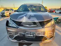 2018 Chrysler PACIFICA photo