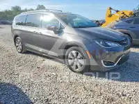 2018 Chrysler PACIFICA фото
