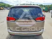 2018 Chrysler PACIFICA photo