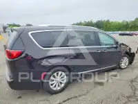 2018 Chrysler PACIFICA фото