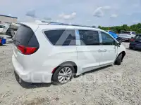 2018 Chrysler PACIFICA photo