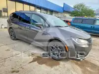 2018 Chrysler PACIFICA фото