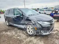 2018 Chrysler PACIFICA photo