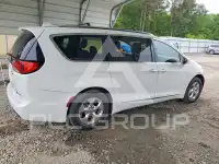 2018 Chrysler PACIFICA фото