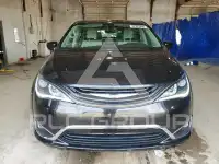 2018 Chrysler PACIFICA photo