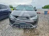 2018 Chrysler PACIFICA photo