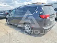2018 Chrysler PACIFICA photo