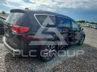 2018 Chrysler PACIFICA photo