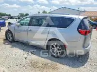 2018 Chrysler PACIFICA photo
