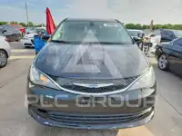 2018 Chrysler PACIFICA photo