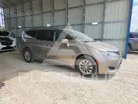 2018 Chrysler PACIFICA фото