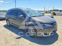 2018 Chrysler PACIFICA photo