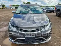 2018 Chrysler PACIFICA photo