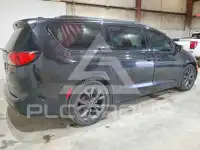 2018 Chrysler PACIFICA фото