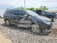 2018 Chrysler PACIFICA фото