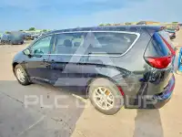 2018 Chrysler PACIFICA photo