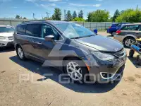 2018 Chrysler PACIFICA photo