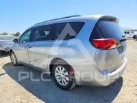2018 Chrysler PACIFICA photo