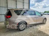 2018 Chrysler PACIFICA фото