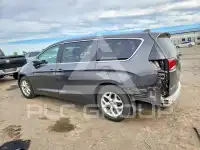 2018 Chrysler PACIFICA photo