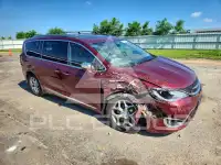 2018 Chrysler PACIFICA photo