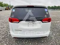 2018 Chrysler PACIFICA фото