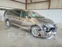 2018 Chrysler PACIFICA фото