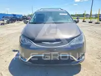 2018 Chrysler PACIFICA photo
