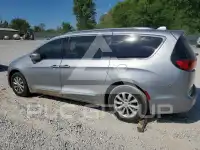 2018 Chrysler PACIFICA photo