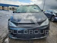 2018 Chrysler PACIFICA photo