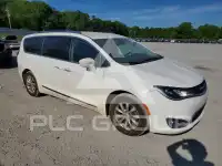 2018 Chrysler PACIFICA photo