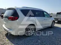 2018 Chrysler PACIFICA photo