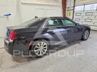 2018 Chrysler 300 photo