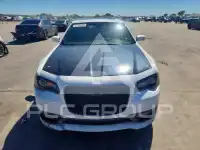 2018 Chrysler 300 photo