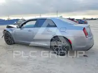2018 Chrysler 300 фото