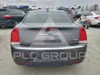 2018 Chrysler 300 photo