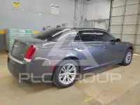 2018 Chrysler 300 фото