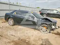 2018 Chrysler 300 фото