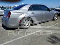 2018 Chrysler 300 фото