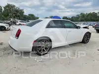 2018 Chrysler 300 фото