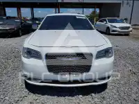 2018 Chrysler 300 photo