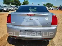 2018 Chrysler 300 фото